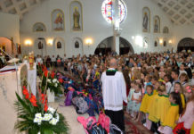 Poświęcenie plecaków i przyborów szkolnych